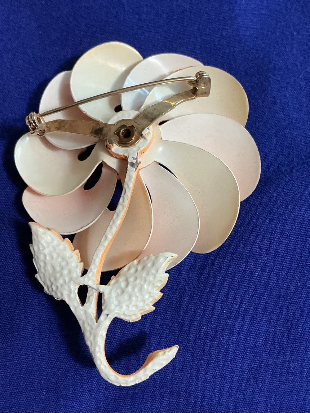 Vintage Orange & Cream Floral Brooch & Clip Earrings Set - Picture 3 of 9
